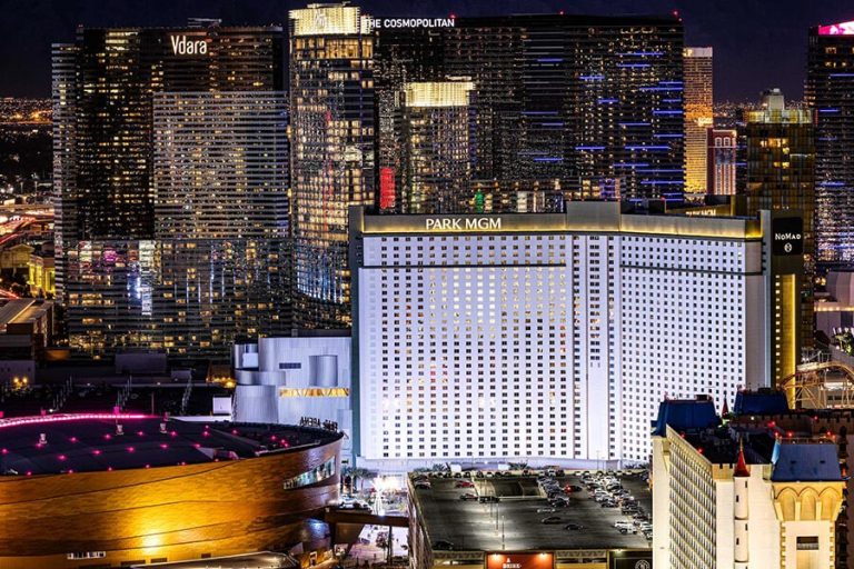 Park MGM Exterior