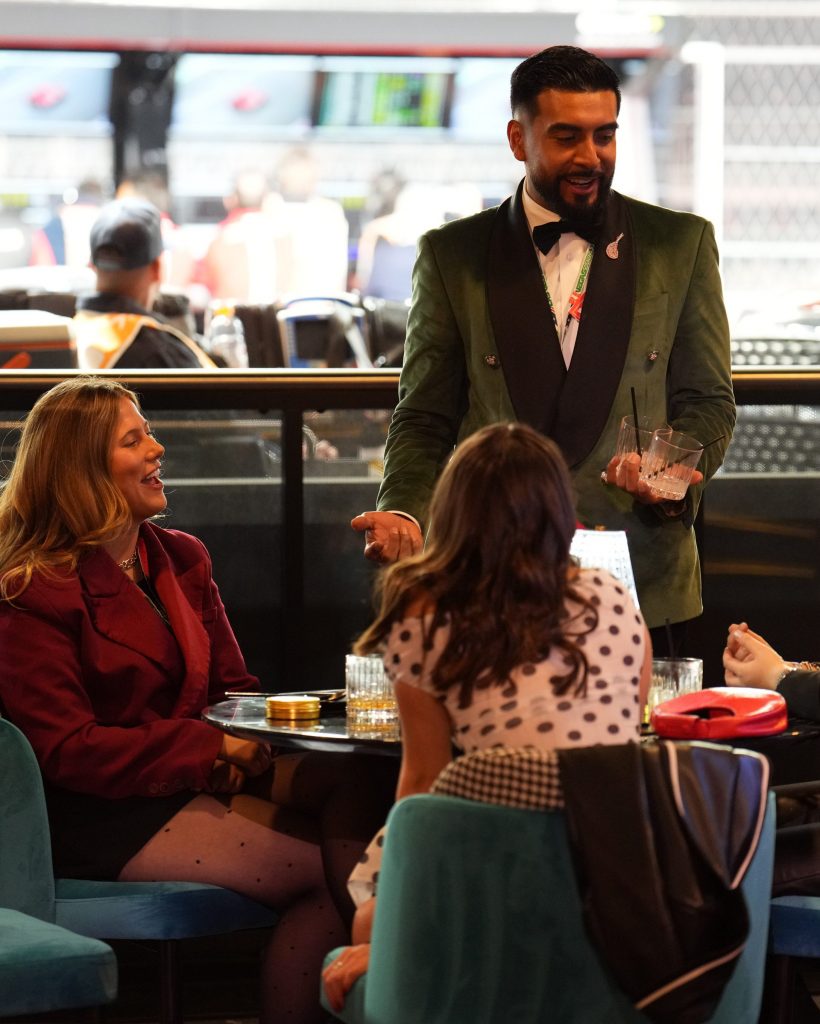 Server engaging with table